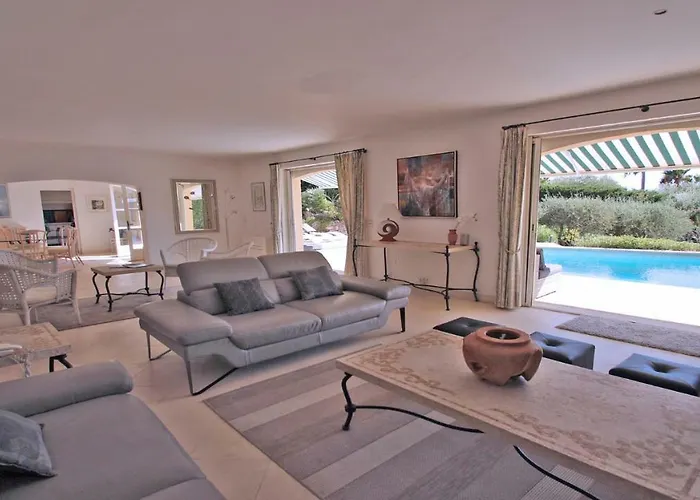 Alinea * Sainte-Maxime