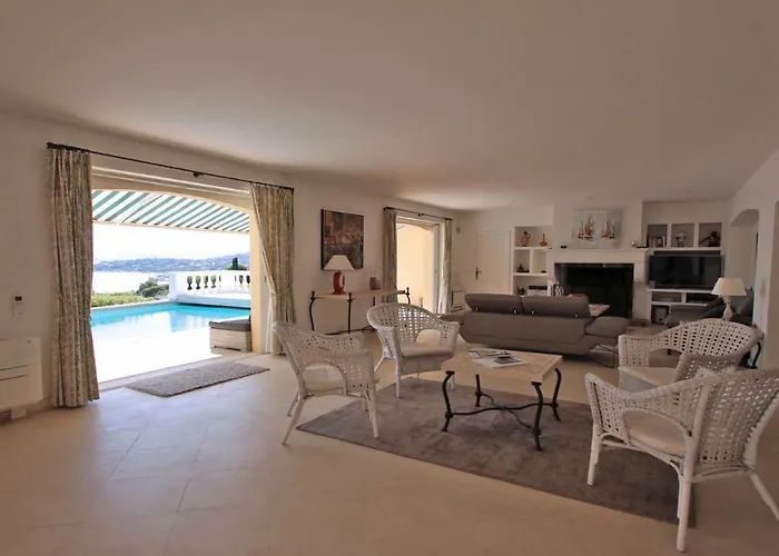 Alinea * Sainte-Maxime